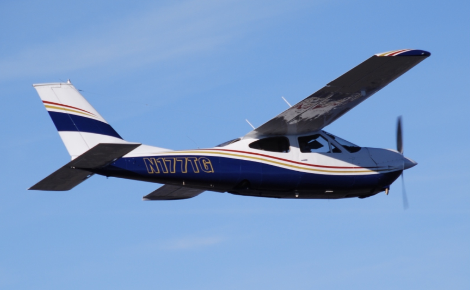 76 Cardinal RG N177TG