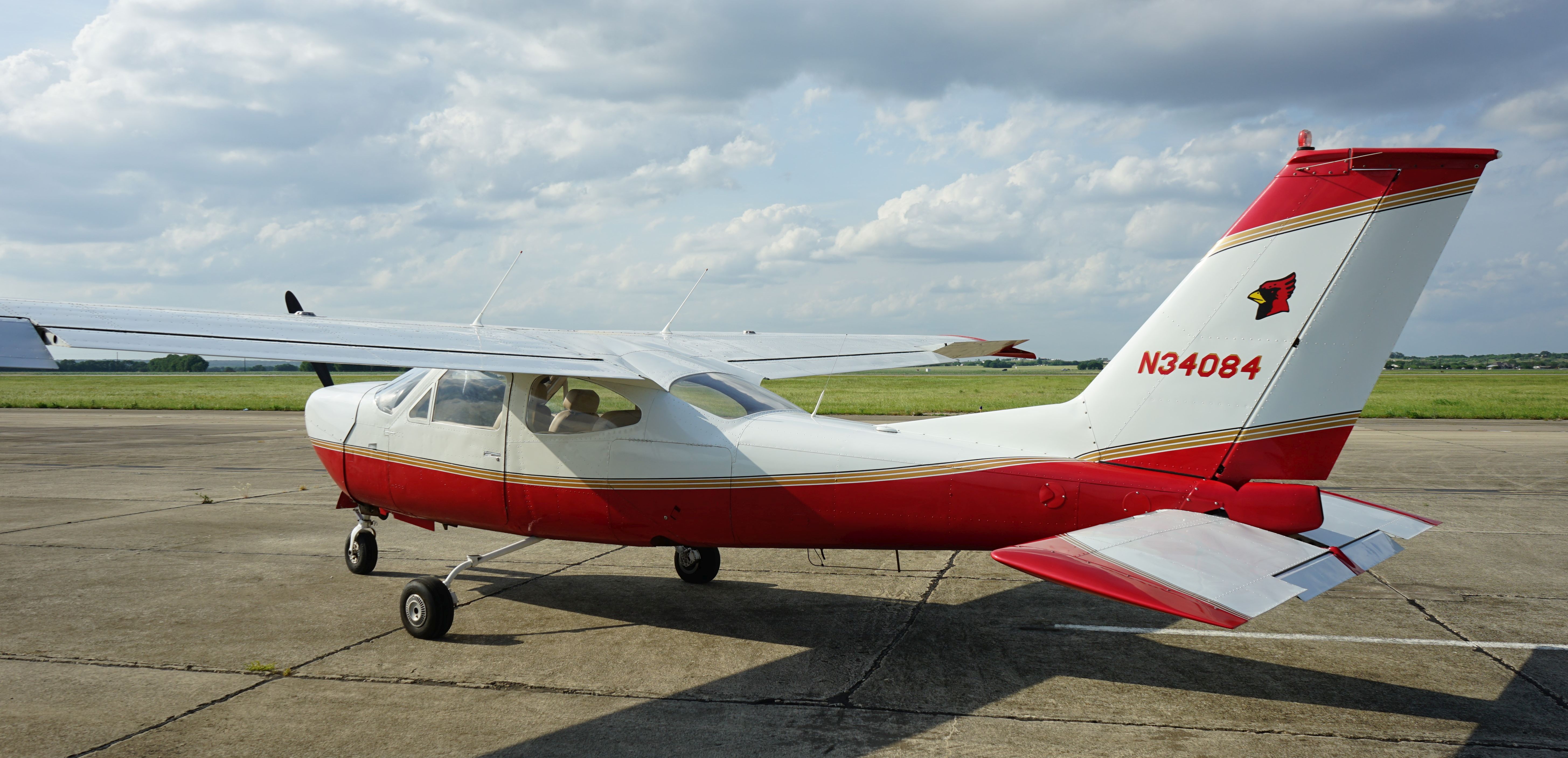 76 Cardinal RG N34084