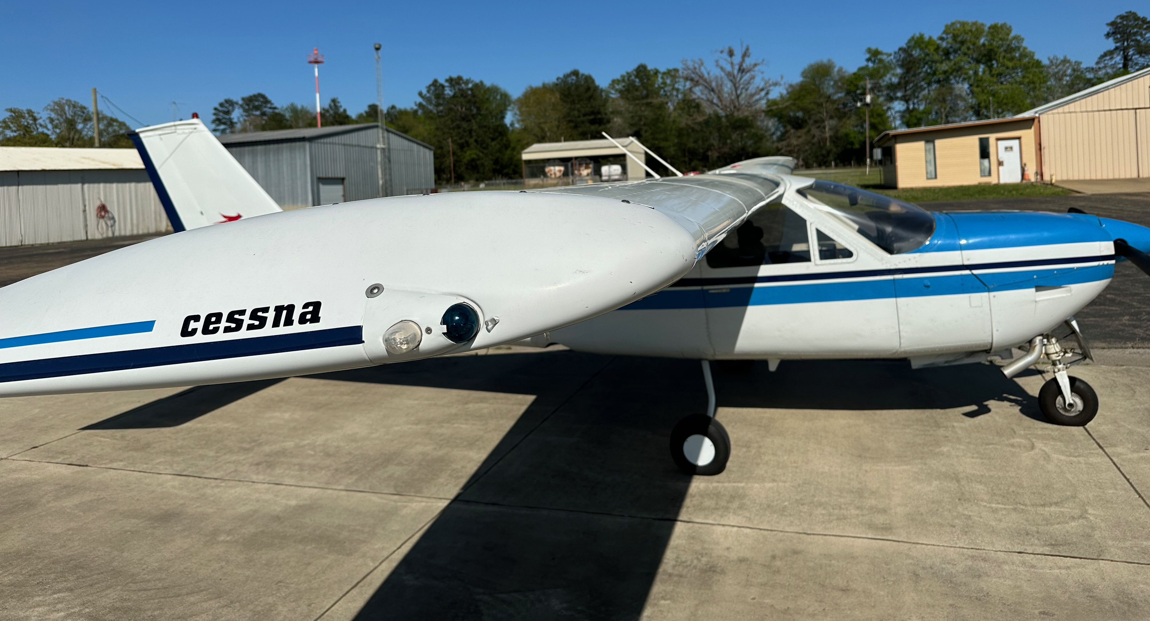 71 Cardinal RG N8237G